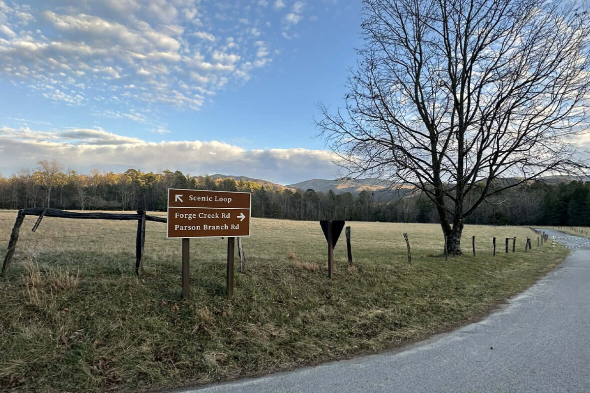 How To Build a Relaxing Smoky Mountain Drive From Townsend