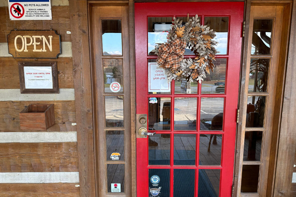 What Makes Townsend Tennessee Feel Different From Other Smoky Mountain Towns